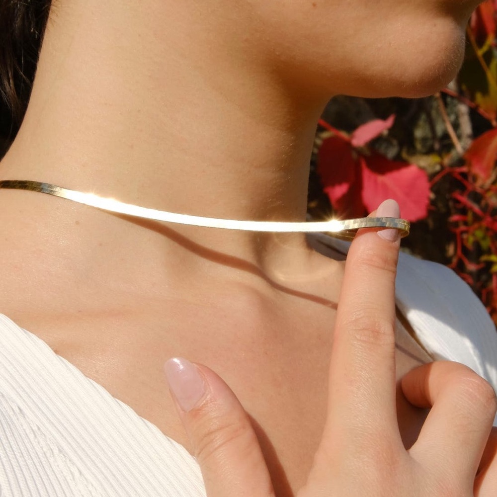 18K GOLD HERRINGBONE CHAIN NECKLACE, NICE NECKLACE, CUTE NECKLACE - Picture 2 of 3